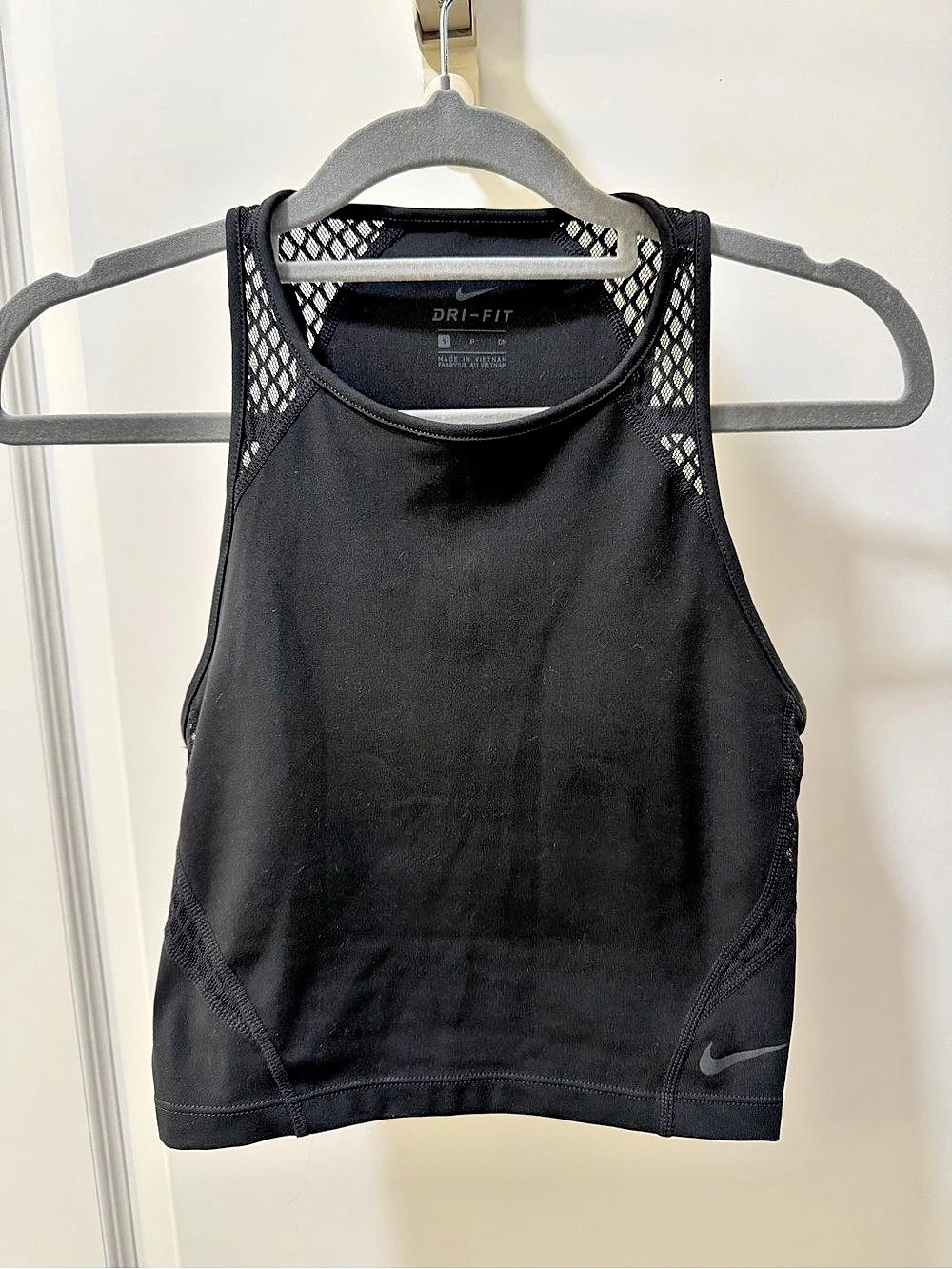 Nike Tempo Women's Dri-FIT Cropped Mesh Tank Black